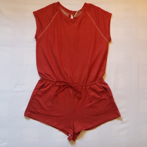 NEW. Forever 21 romper - Picture 2 of 8